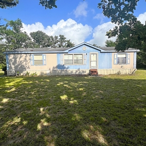 4 Bedroom 2 Bathroom Mobile Home in Lakewood Subdivision on 9.59 acres